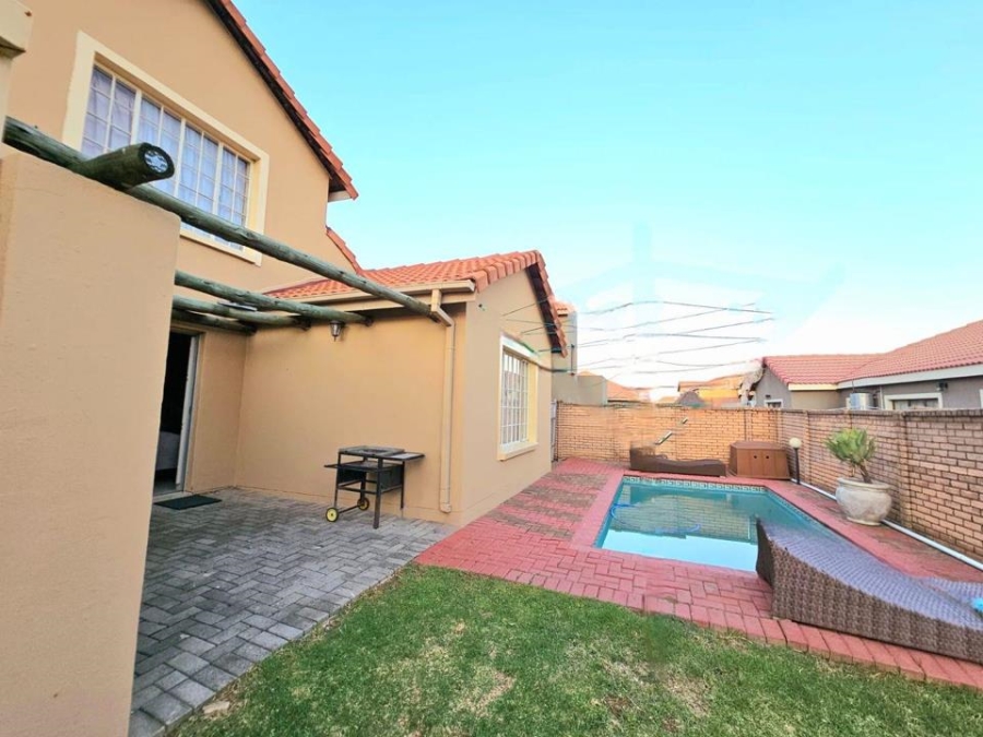 3 Bedroom Property for Sale in Waterkloof East North West